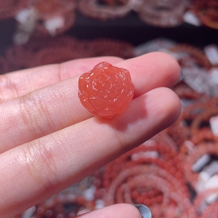 南红玛瑙未镶嵌莲花480