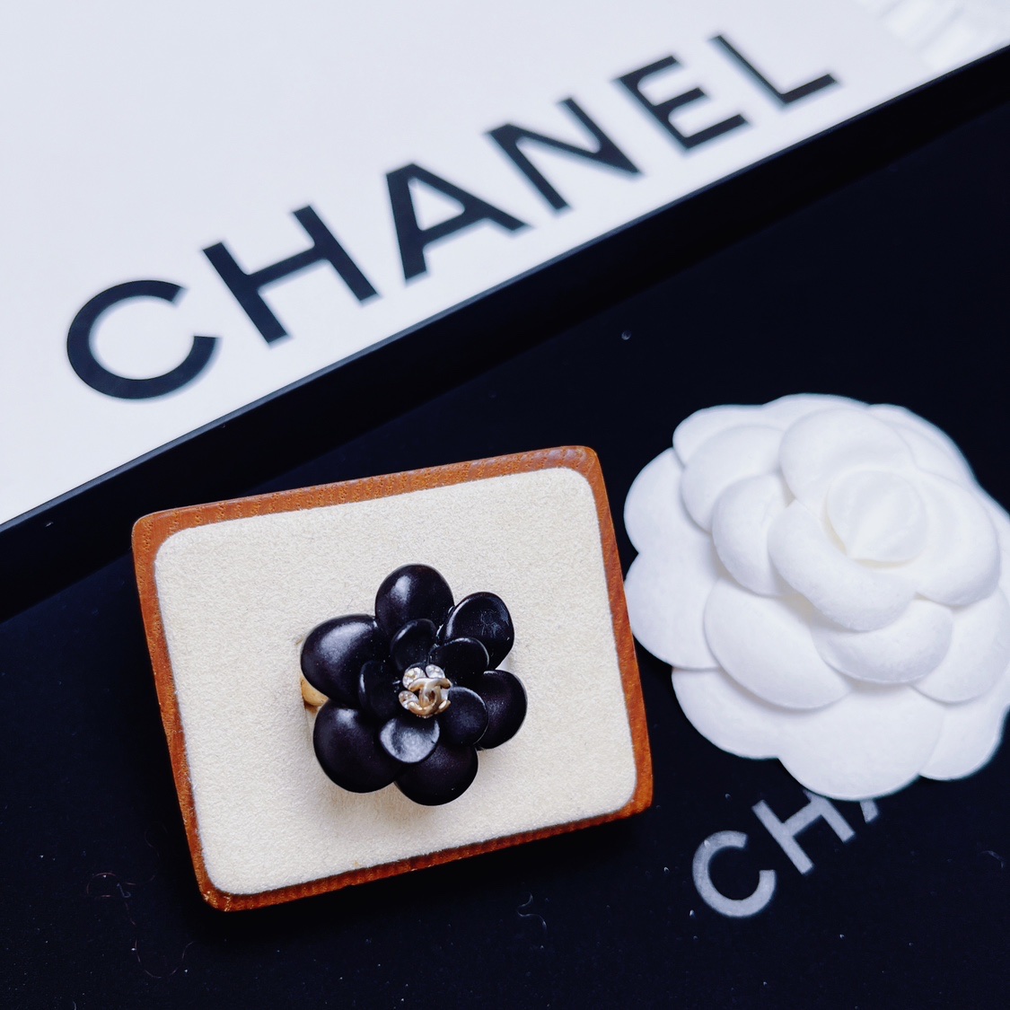95新 Chanel/香奈儿 柚礼中古/香奈儿黑色山茶花戒指LZ406993