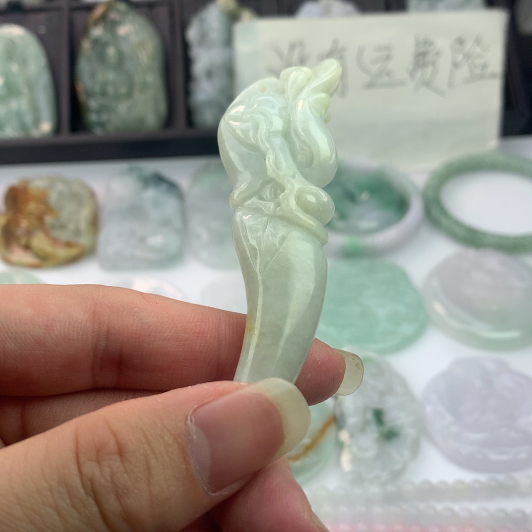 翡翠颈饰未镶嵌一