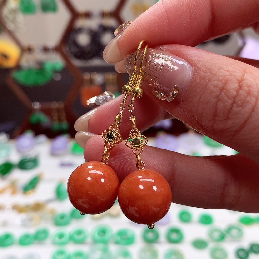 翡翠耳饰未镶嵌天然翡翠