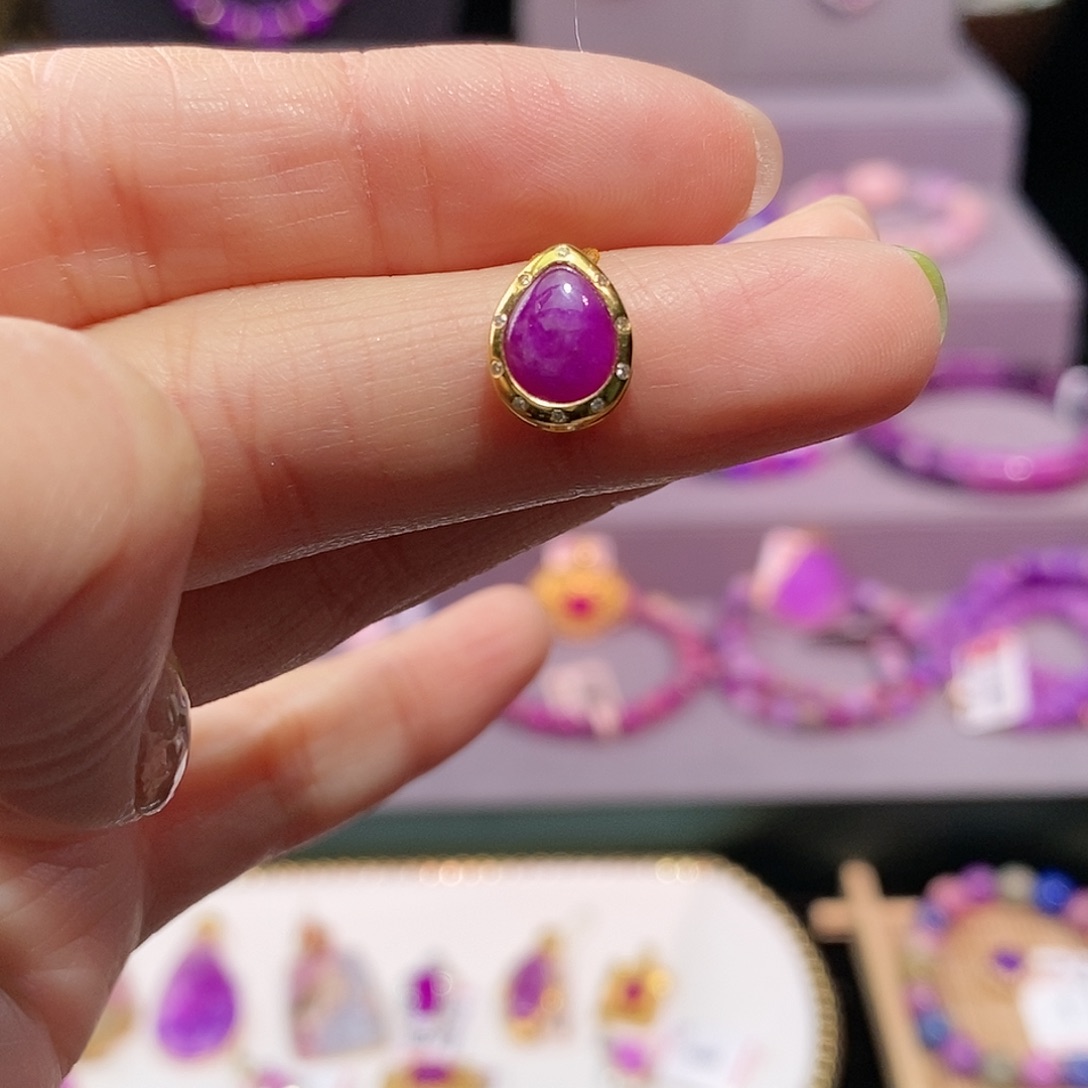 苏纪石（舒俱来）18K金镶嵌吊坠(不含链)