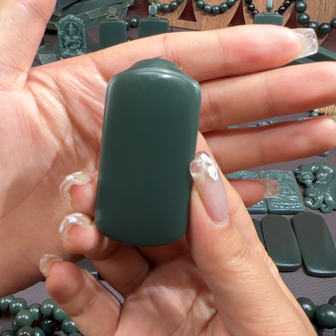 和田玉（青玉）未镶嵌颈饰