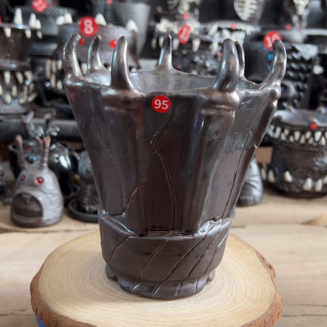 95号，手工微瑕，内口12外高16.5