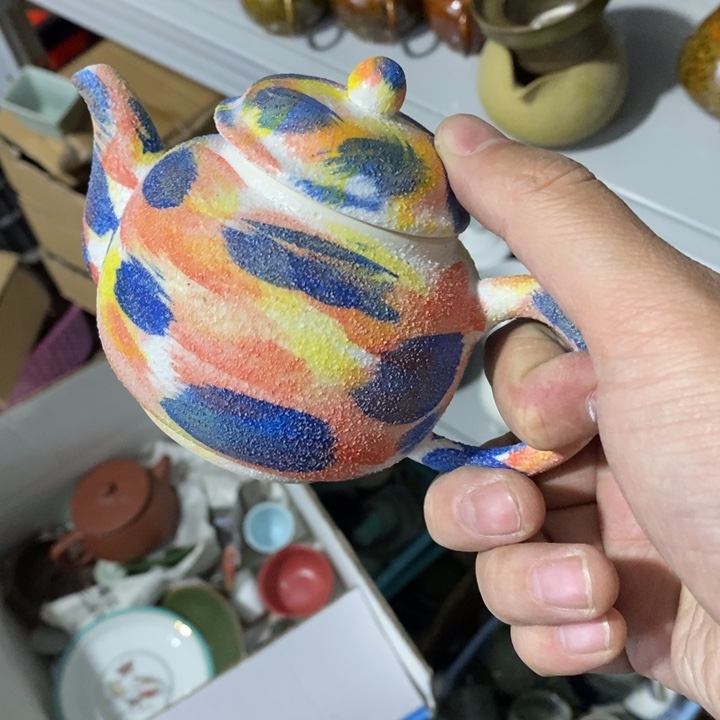 陶瓷艺术品及陶瓷壶
