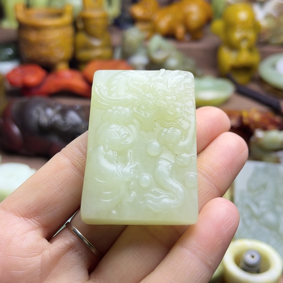 白玉菩提吊坠124。。