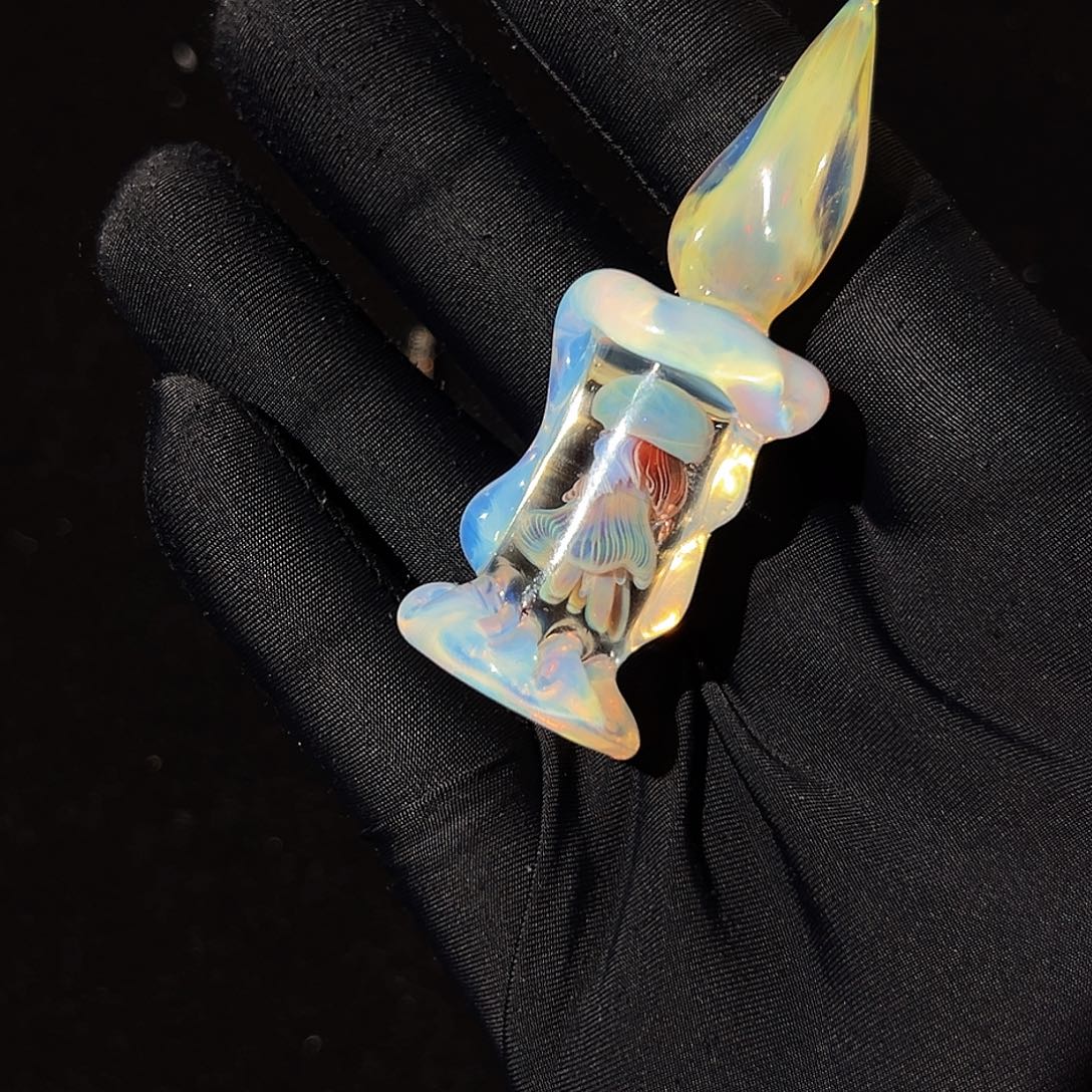 颈饰玻璃蜡烛水母