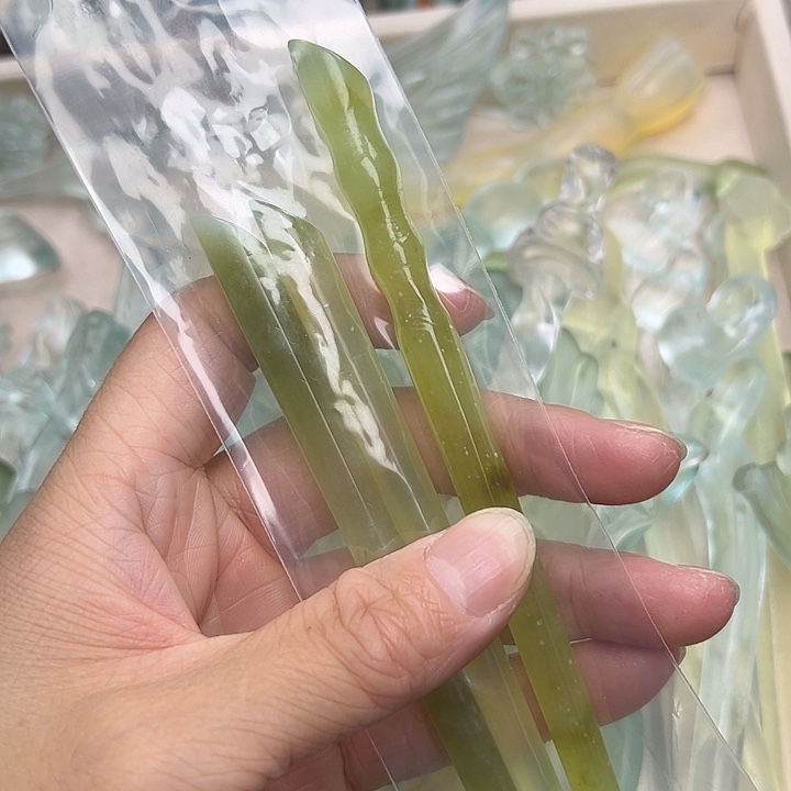 空***兰蛇纹石玉未镶嵌发簪