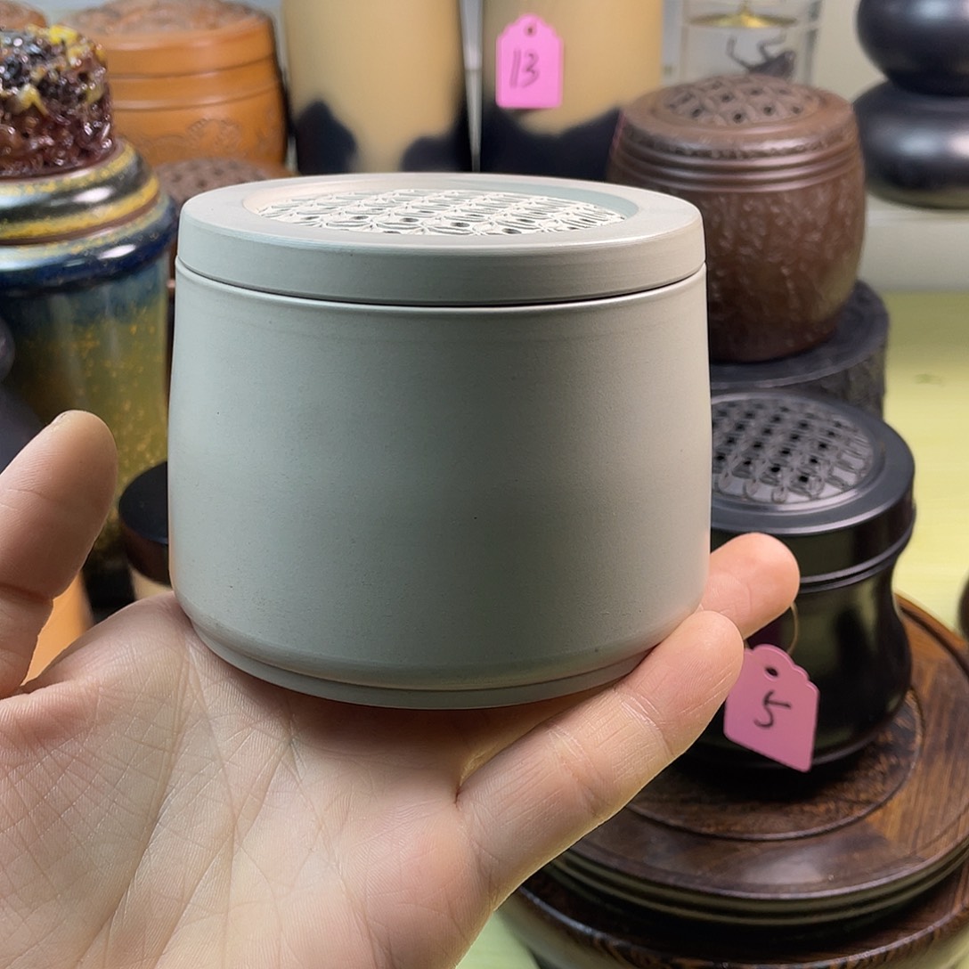 白泥马蹄一对  微瑕