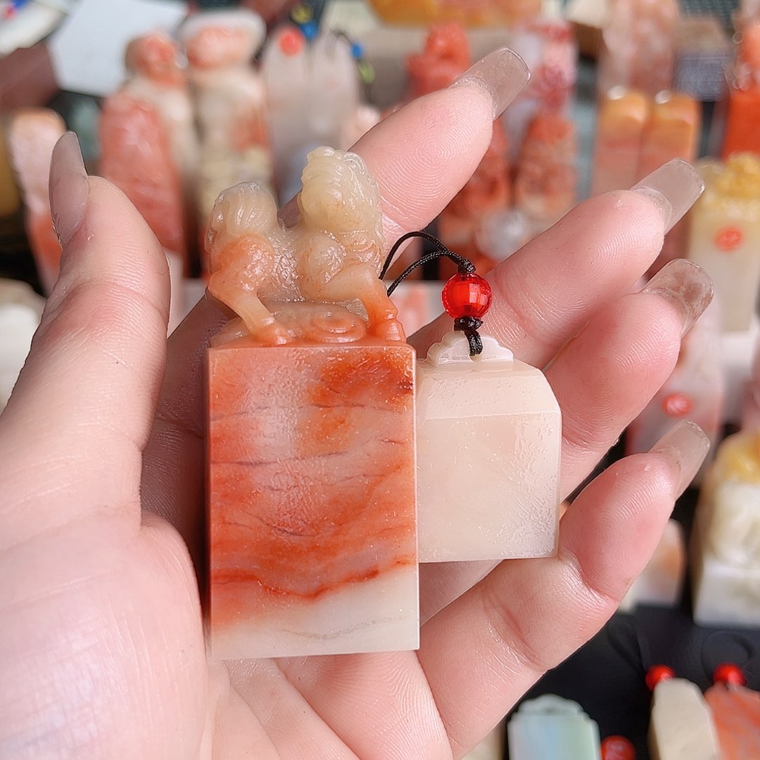 寿山石印石木*麒麟的