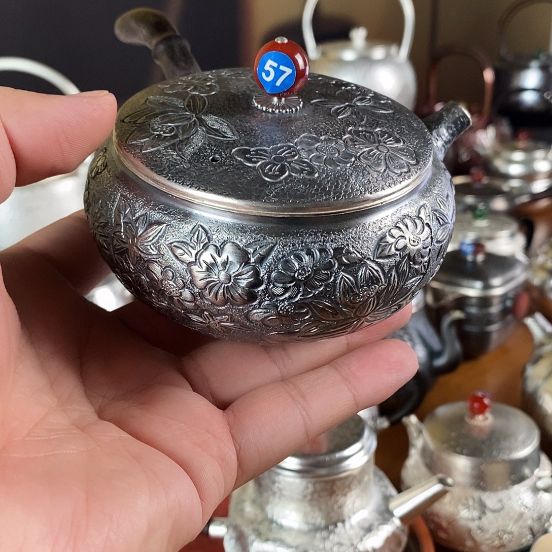 米***板手工制作紫铜壶工艺