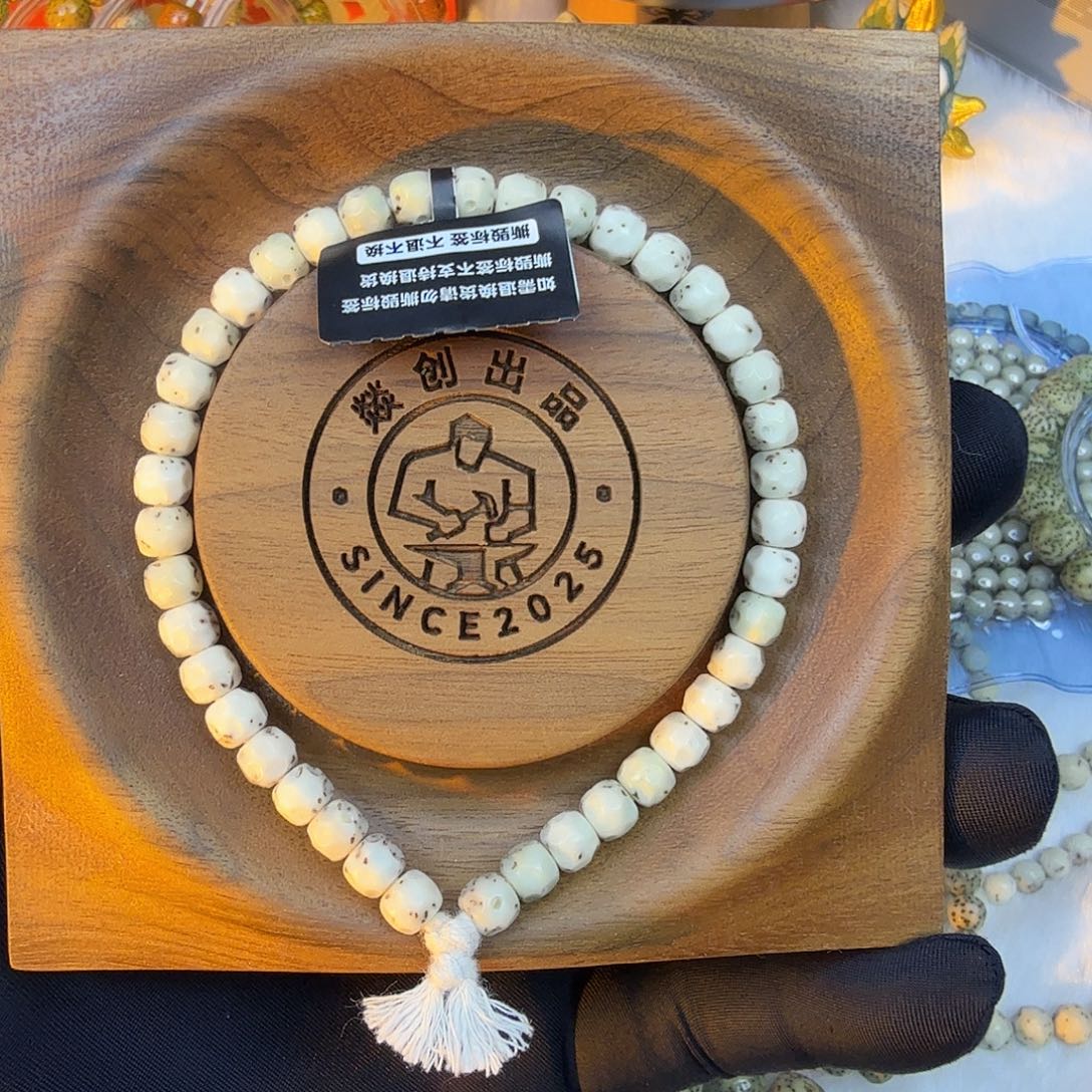尼***克手串星月菩提手工钻面无相手持带月大留白