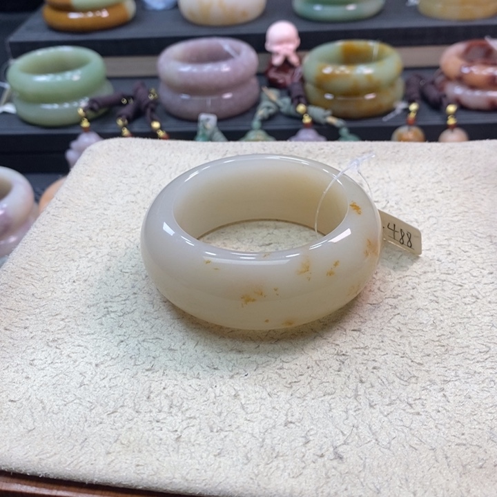 未镶嵌手镯石英岩玉各****！