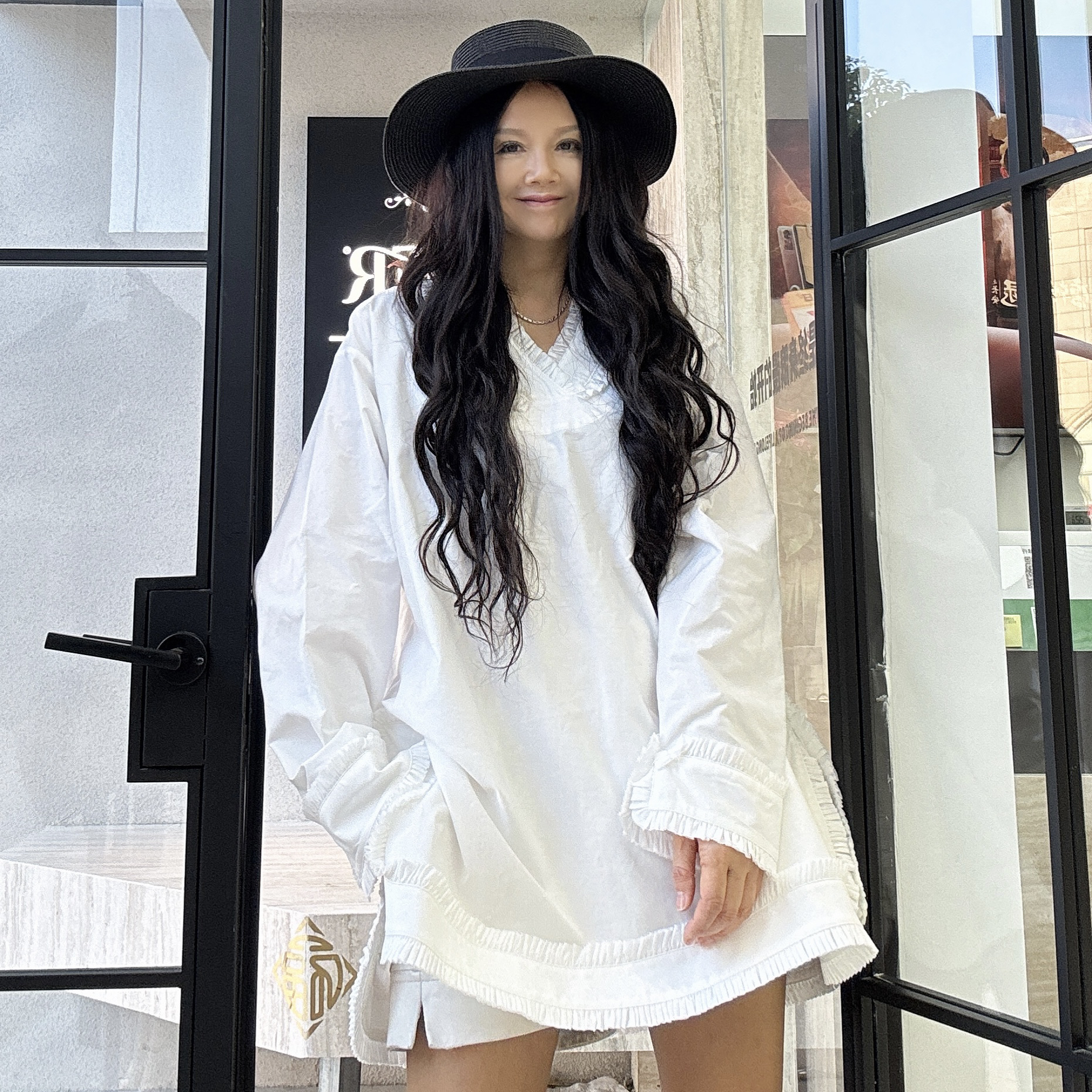【周周家】V领长袖百搭白色设计感上衣拼花边衬衫上衣
