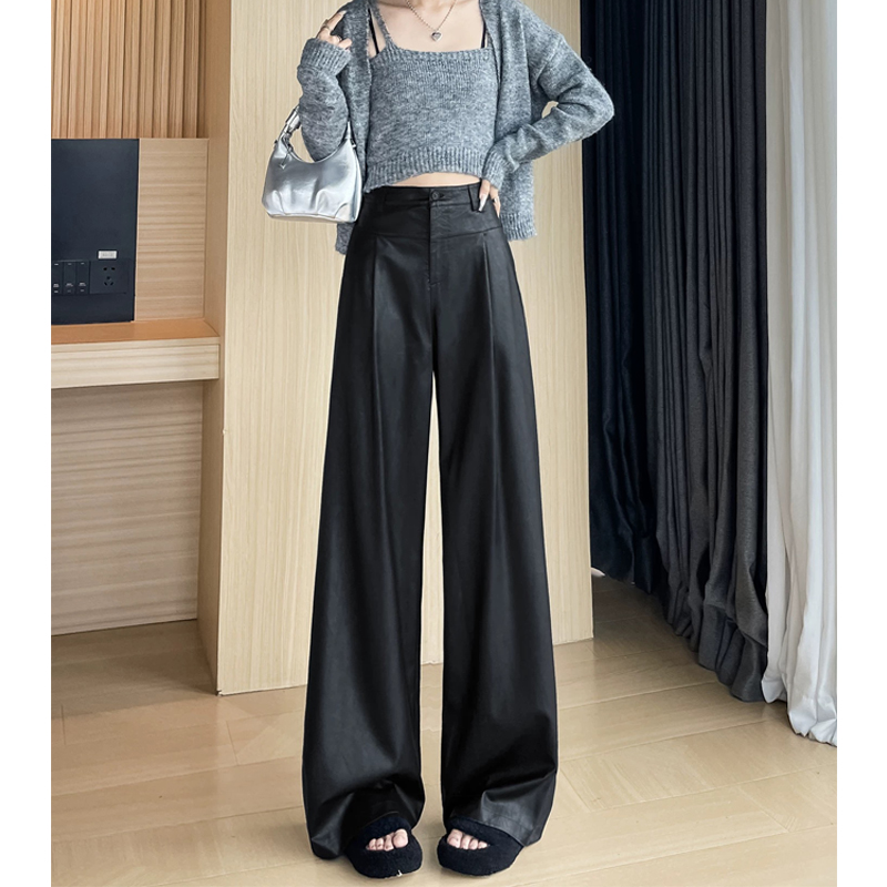高级感气质时髦减龄pu皮裤阔腿裤女秋冬新款高腰垂感覆古拖地长裤
