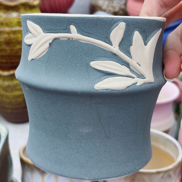 多肉绿植陶瓷花盆9.9包邮，有孔