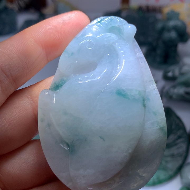 翡翠颈饰未镶嵌保真天然A货翡翠