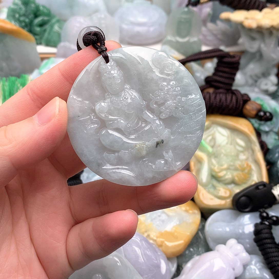 吊坠(不含链)未镶嵌翡翠
