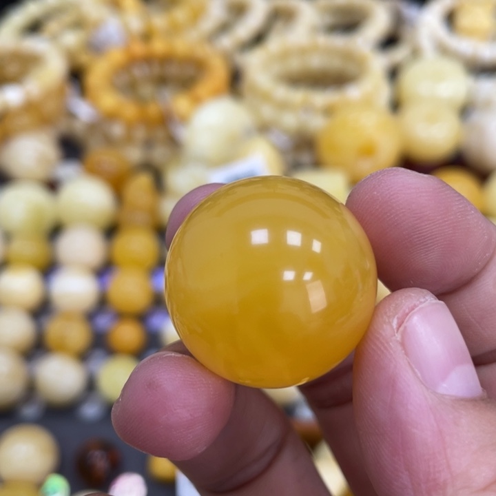 裸石蜜蜡未镶嵌25.2mm焦皮 气泡