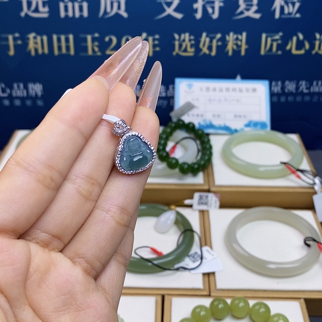 颈饰银S925镶嵌翡翠sj