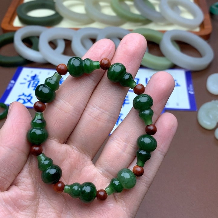 和田玉珠宝半成品未镶嵌凤**天