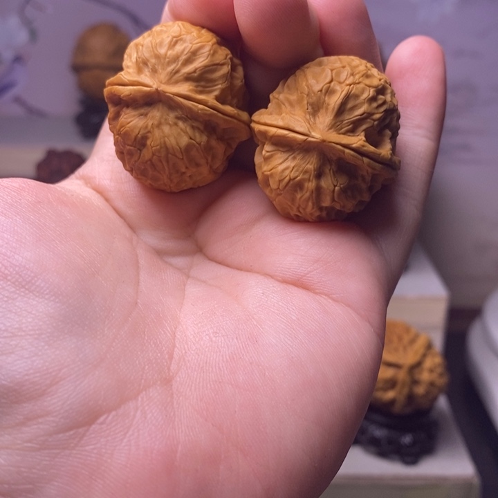 桃核把件牡丹绣球34尺t 11