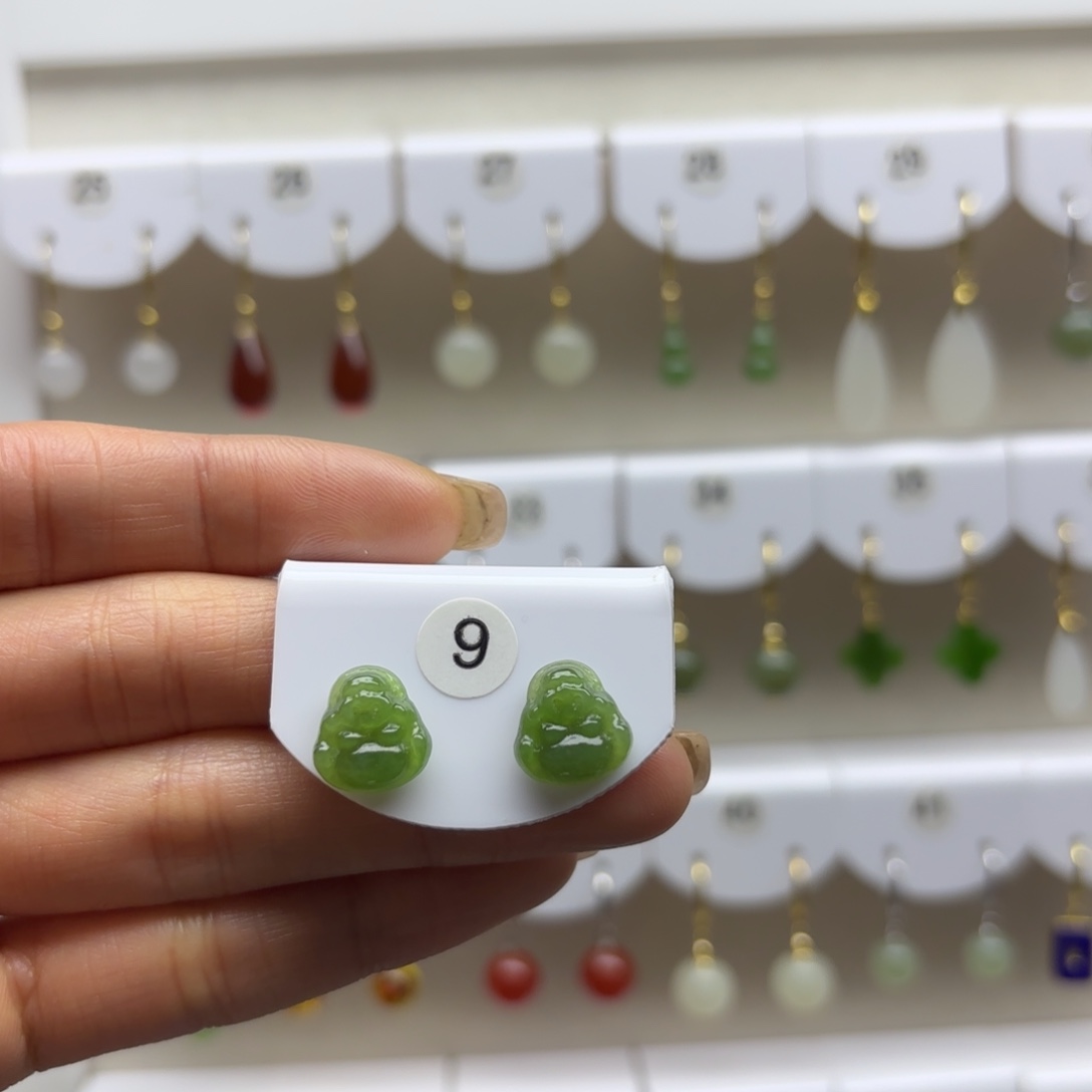 和田玉18K金镶嵌耳饰