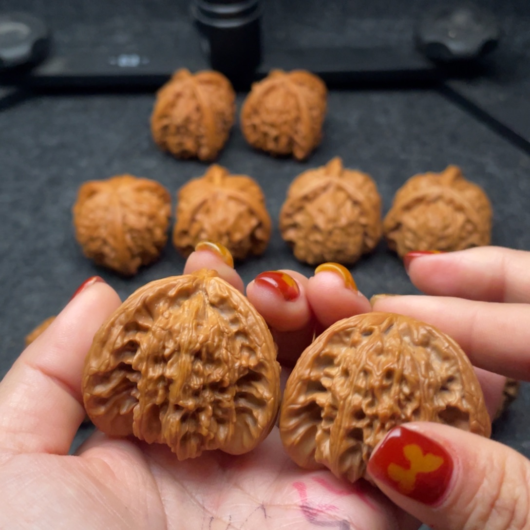 东***1吊坠文玩核桃狮子头