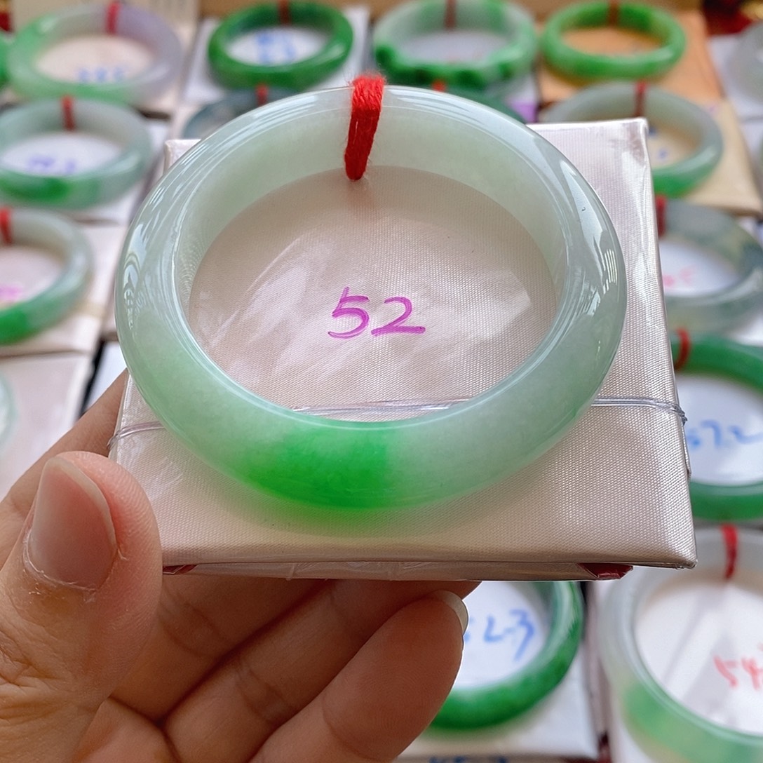 翡翠未镶嵌手镯5号