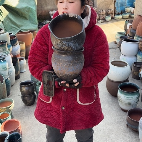 口19高19瑕疵盆子。