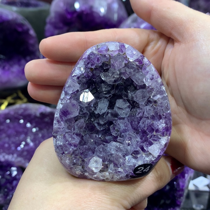 紫晶大型摆件（非配饰）未镶嵌