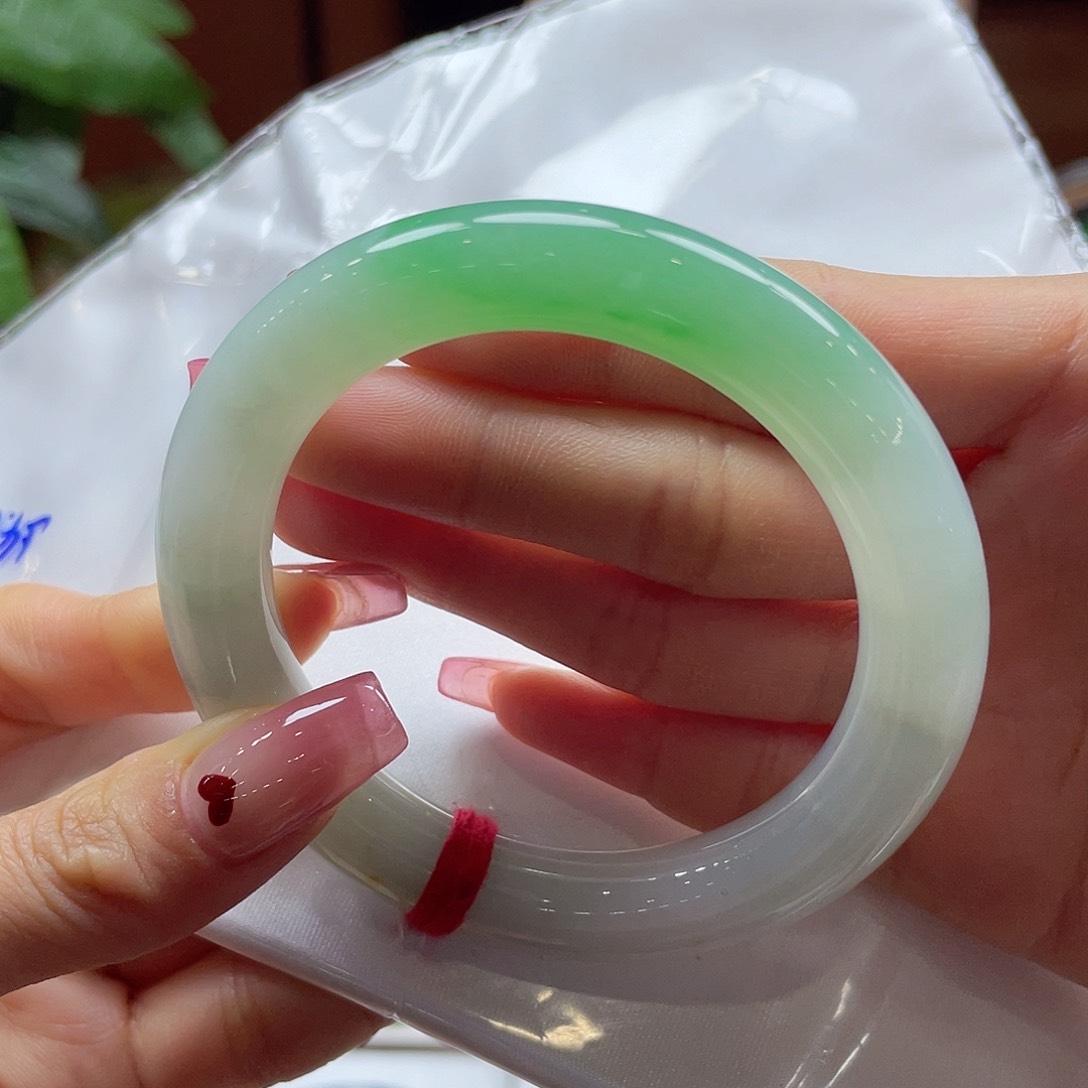 翡翠手镯未镶嵌182 号链接