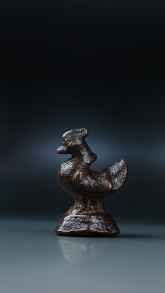 藏传风格鸡权砝码摆件