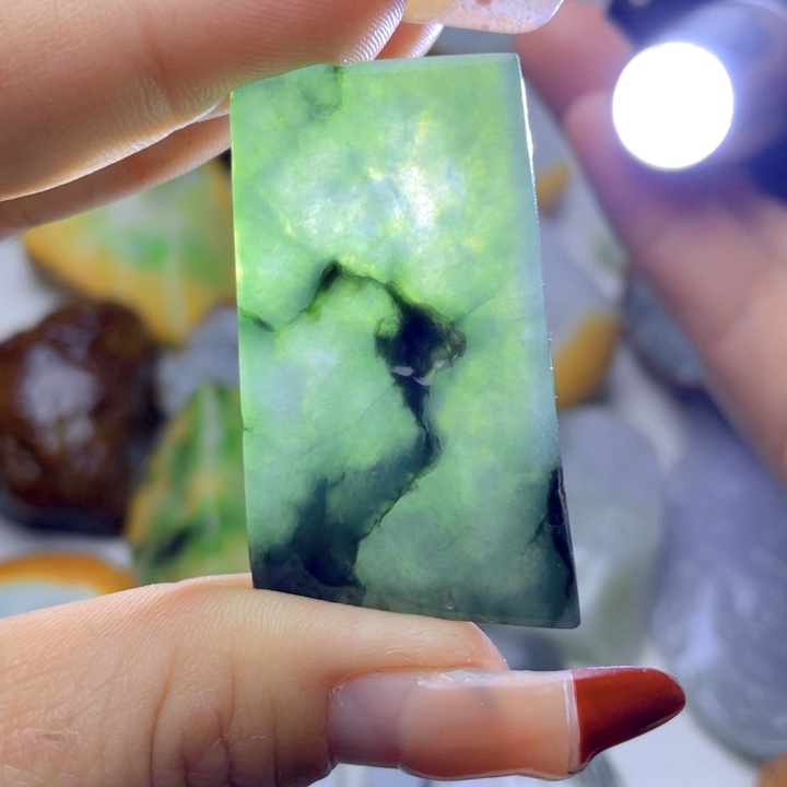 翡翠未镶嵌挂件翡翠