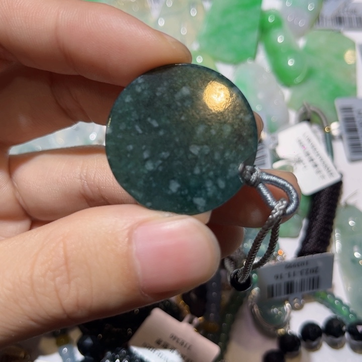 翡翠颈饰未镶嵌天然翡翠A货