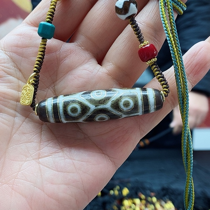 玛瑙/玉髓颈饰合金