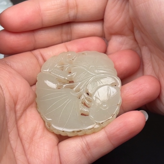 未镶嵌和田玉挂件仁**山