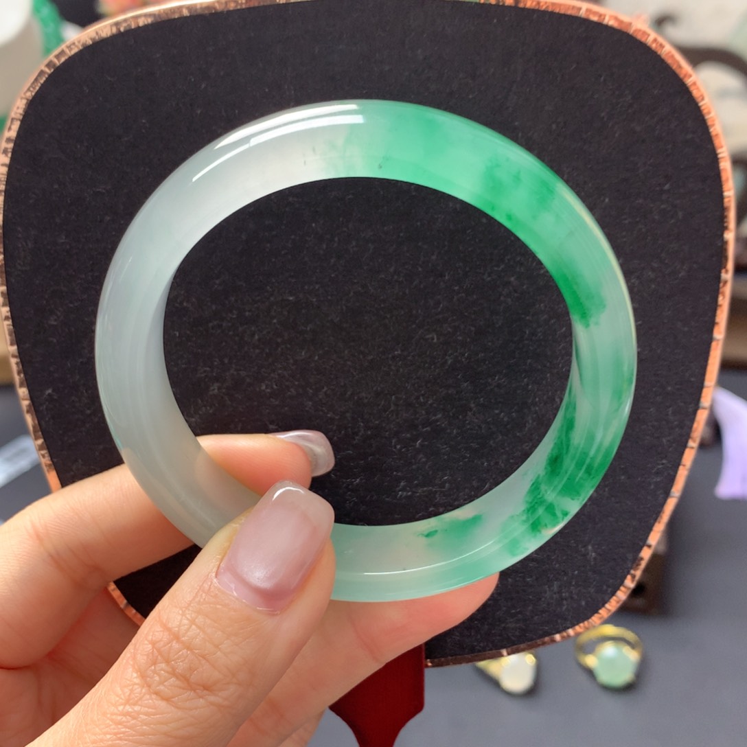 石英质玉手镯未镶嵌浅**澜