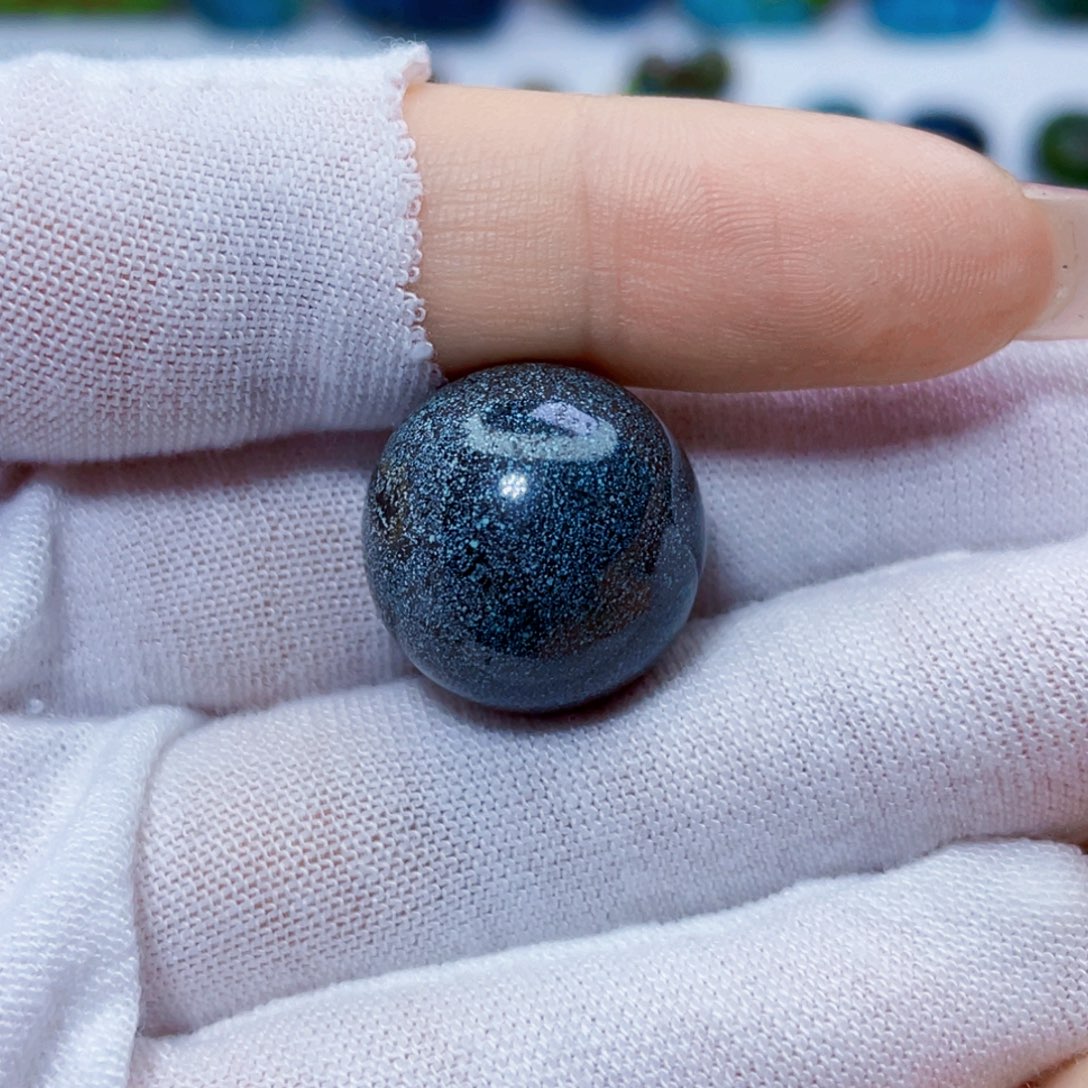 绿松石未镶嵌饰品