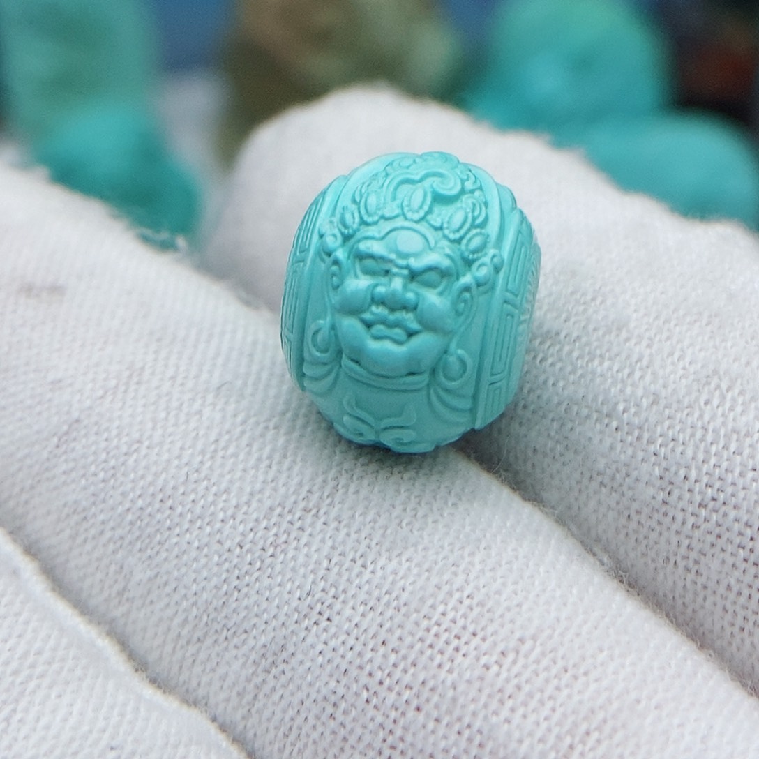 绿松石未镶嵌颈饰