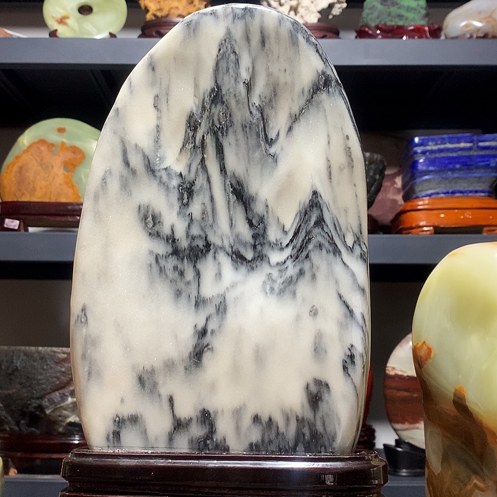 石材宽17厘米高31厘米