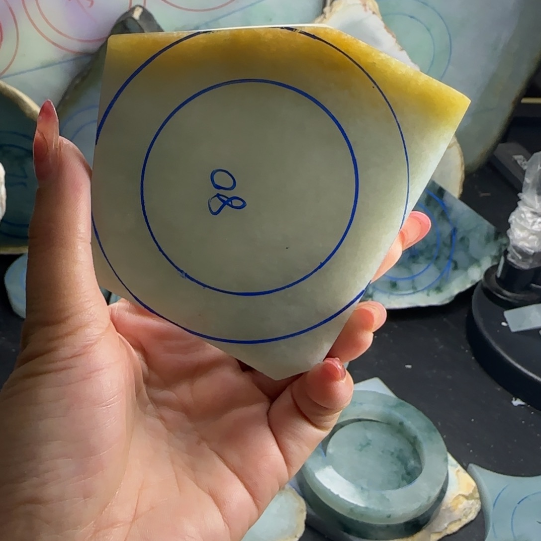 定制翡翠未镶嵌翡翠手镯