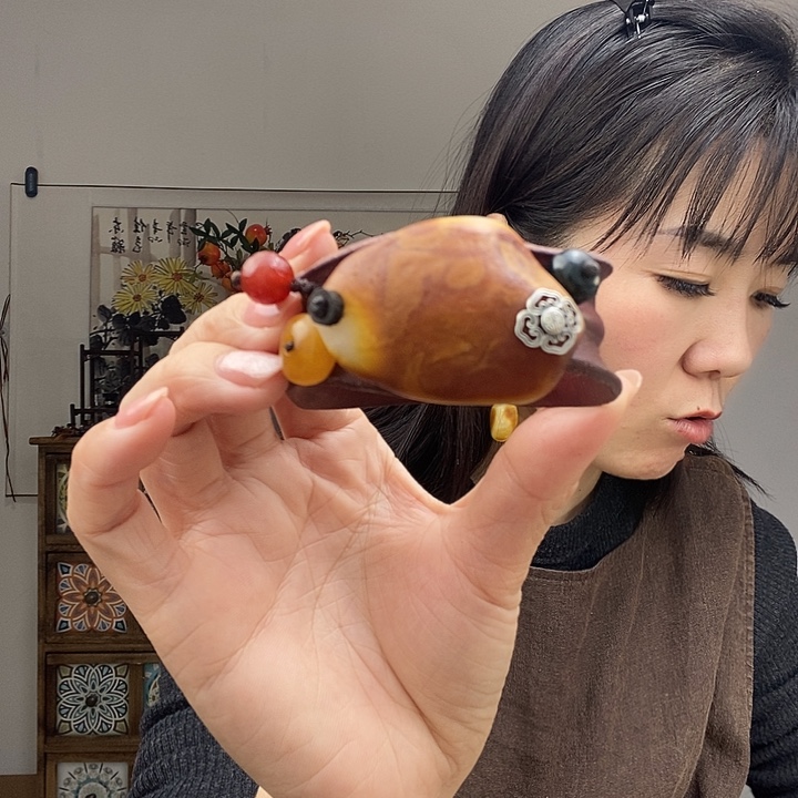 蜜蜡手镯未镶嵌手镯