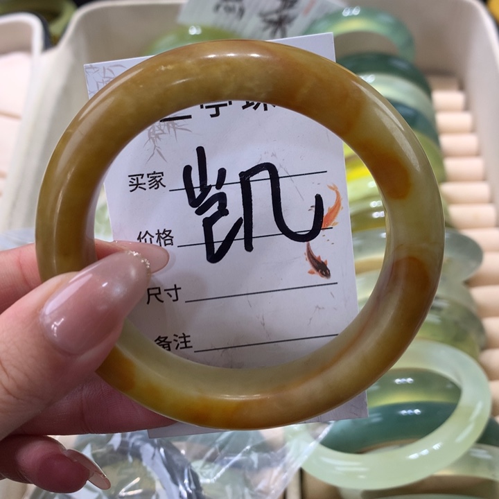 未镶嵌蛇纹石玉手镯W****ෆ