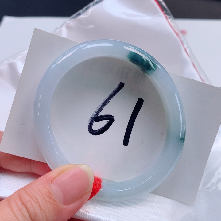 翡翠手镯未镶嵌正