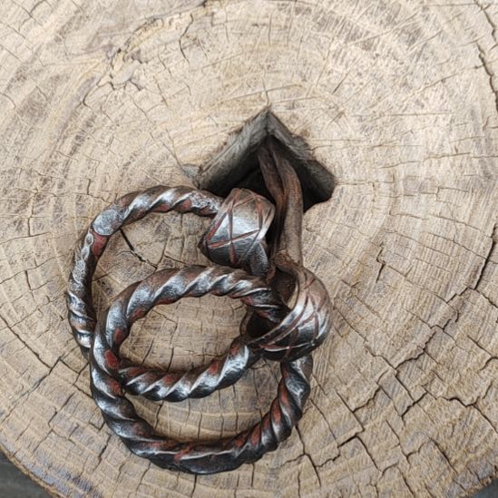 酒***人农村收上来的老铁件