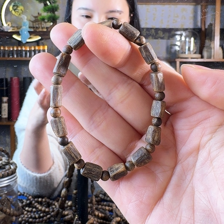 沉香手串琼沉水级白奇楠醇化老料手串4.2克