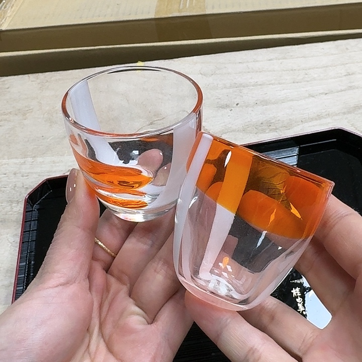 精品瓷器。           