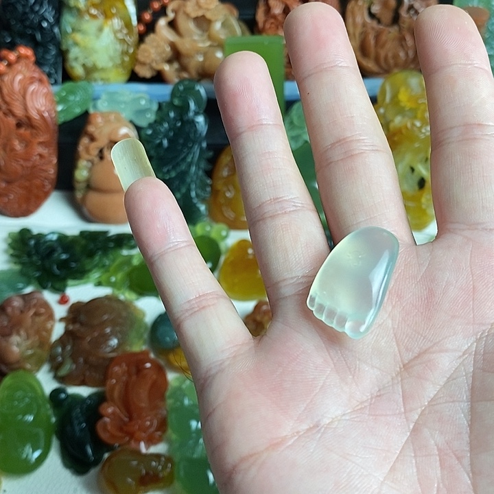 未镶嵌蛇纹石玉颈饰