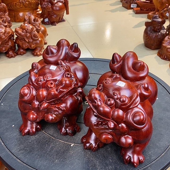 大果紫檀（缅甸花梨）缅甸花梨木貔貅一对