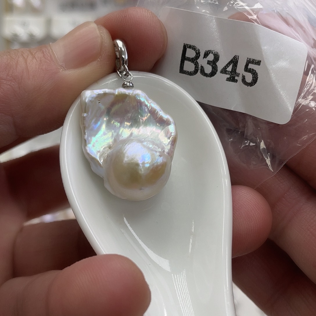 淡水珍珠颈饰未镶嵌